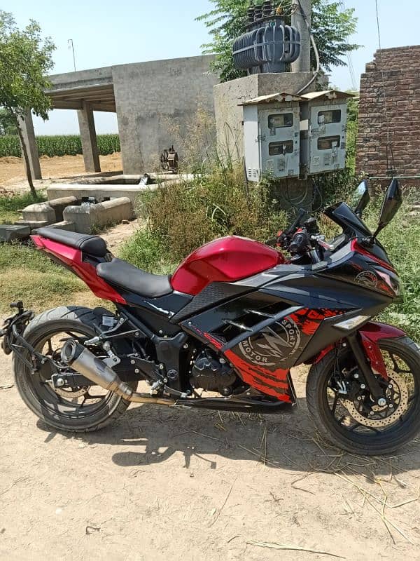 YAMAHA ZXR 250cc Heavy Bike 4
