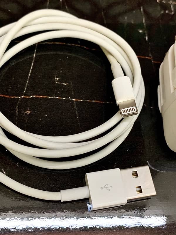 ipad original charger with cable /12Watt/iphone original charger/fast 3