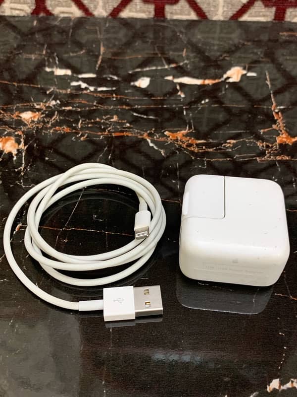 ipad original charger with cable /12Watt/iphone original charger/fast 6