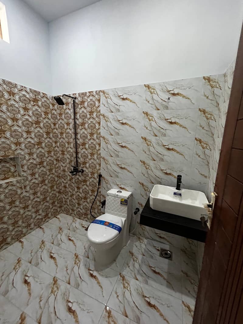 120 Sq Yds Brand New Stylish House For Sale Very Near To Main Gate In PS City 2 10