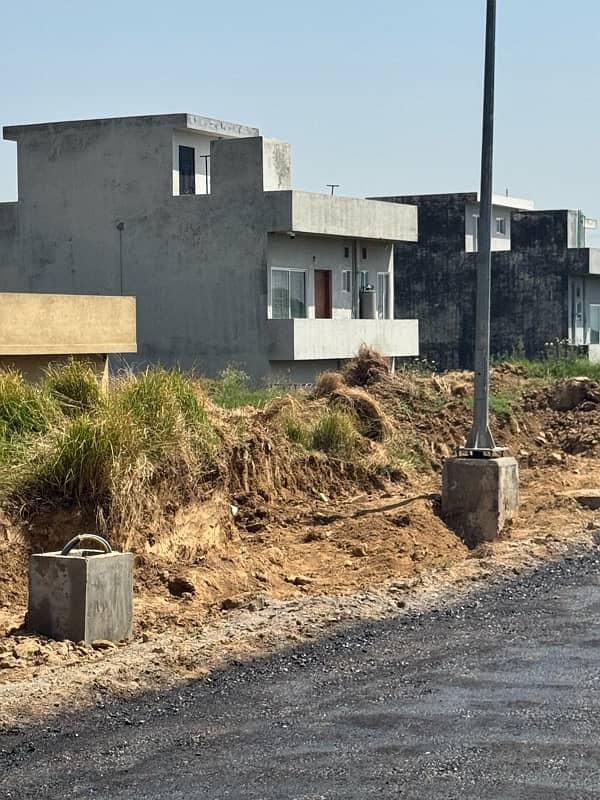 L Block 5 Marla Corner With Extra Land Possession Available 1
