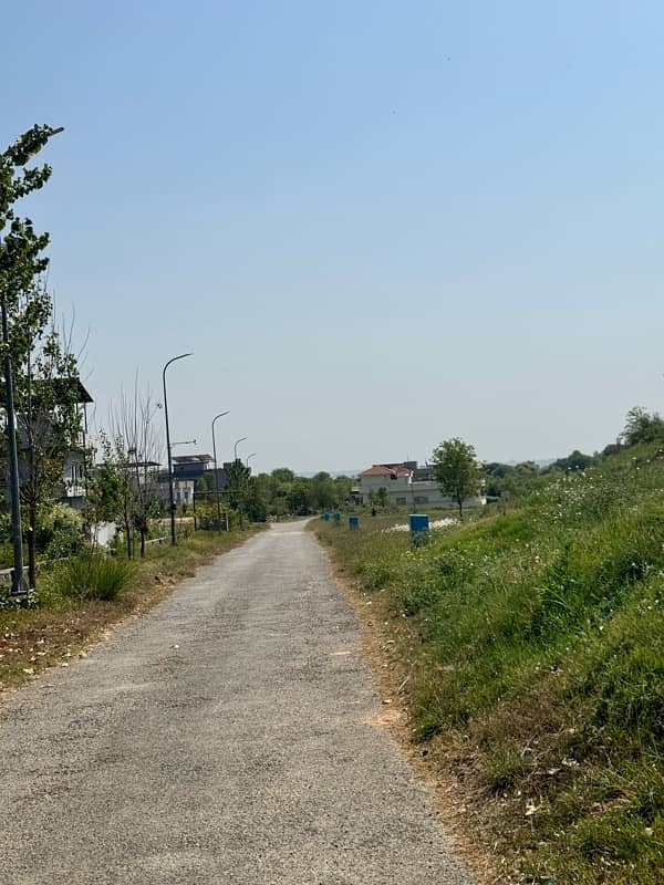 L Block 5 Marla Corner With Extra Land Possession Available 11