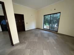 12000 Sq Feet Commercial Building Available For Rent