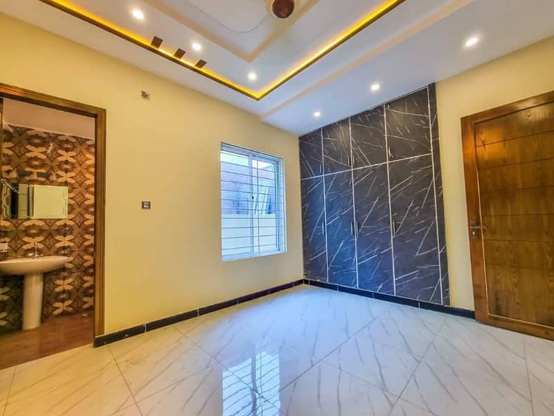 1 Kanal upper portion available for rent 4 bed Dha 2 Islamabad 18