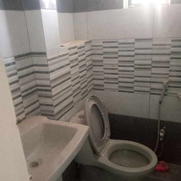 Flat for sale jouhar mor Small project 2 bed dd mean road Facing 80 la 1