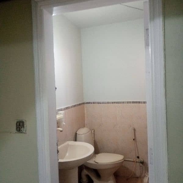 Flat for sale jouhar mor Small project 2 bed dd mean road Facing 80 la 14