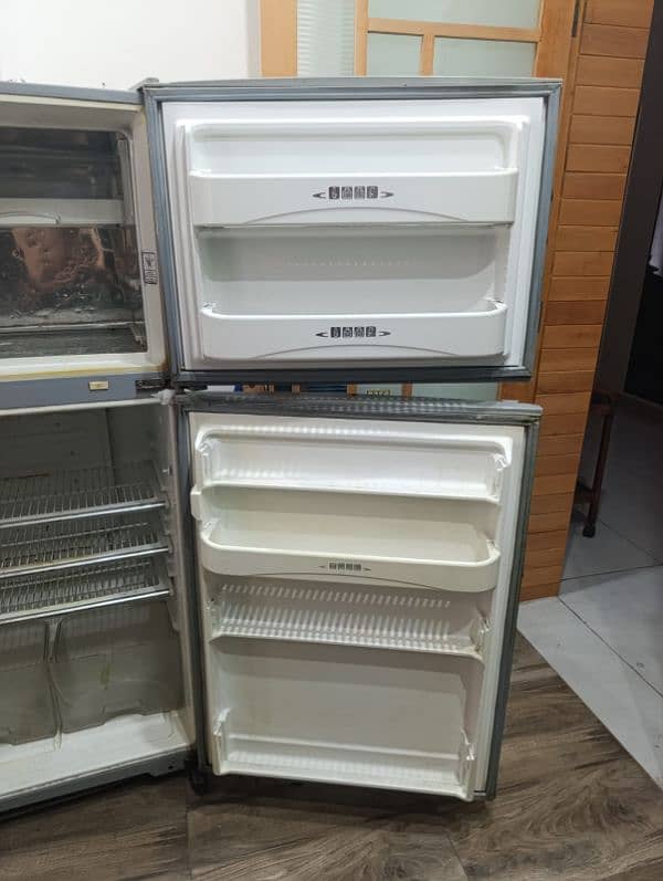 Dawlance refrigerator 4