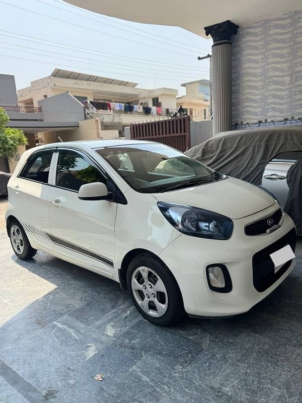 Kia Picanto Automatic A/T White Colour 2022/2023 100% Original 1