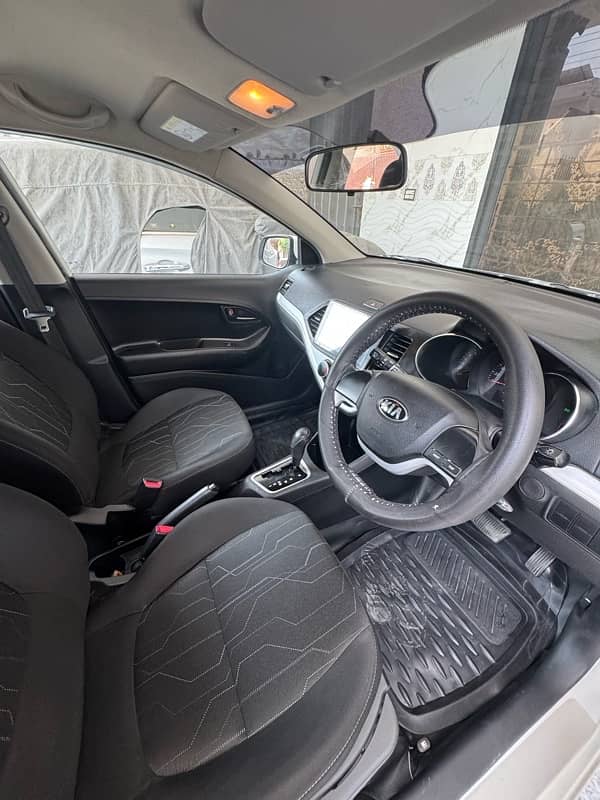Kia Picanto Automatic A/T White Colour 2022/2023 100% Original 15