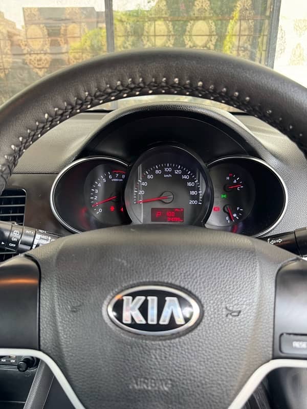 Kia Picanto Automatic A/T White Colour 2022/2023 100% Original 19