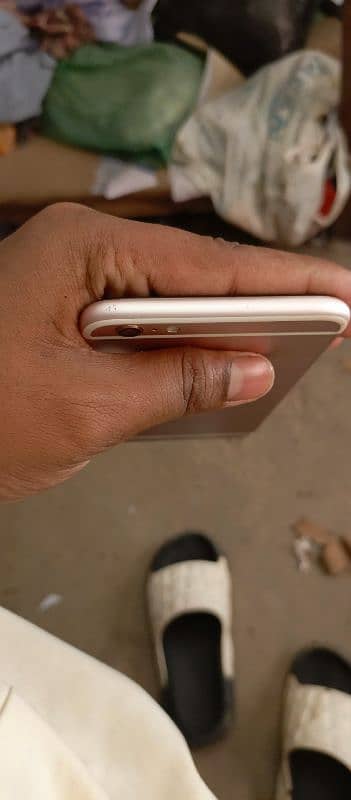 exchange possibal all ok 10by 10 conditions battery 73 128 GB non ptaa 4