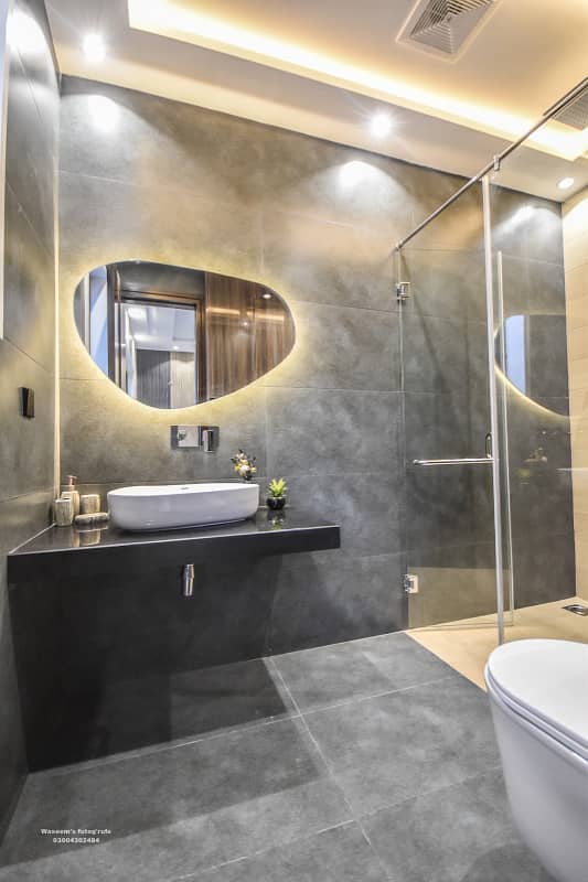 Beautiful Luxury 10 Marla House For Sale At Block U DHA Ph 7 Lahore 1