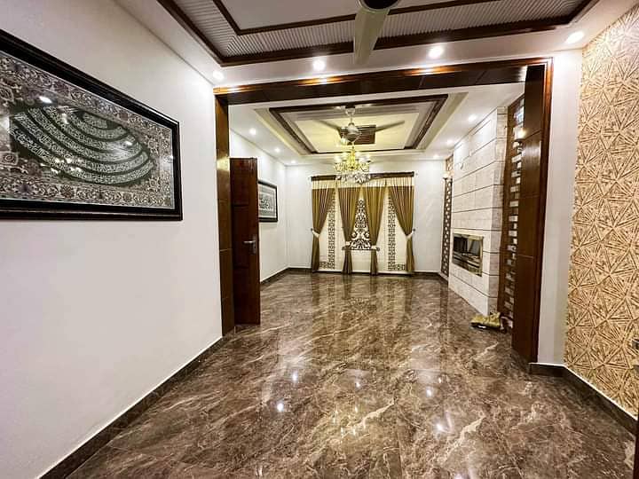 10 Marla Brand New House For Rent In Bahria Town - Block CC Canal Road Lahore 0