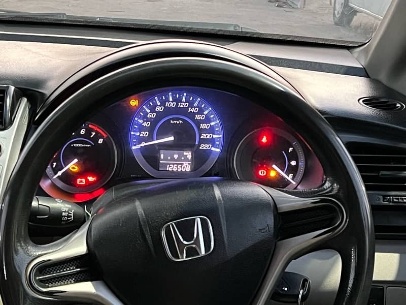 HONDA CITY MENUEL 1.3 ONLY 1 DOR TUCHUP 8
