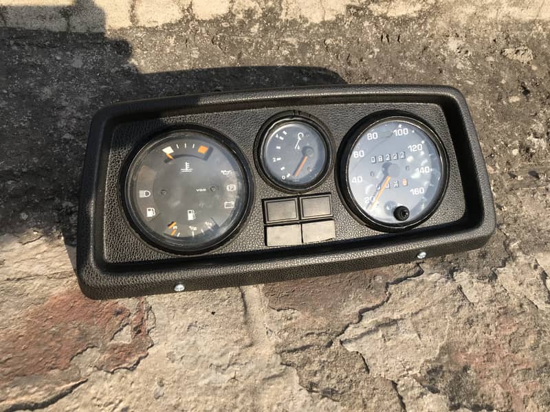 Mercedes Benz W203W209 AMG Grill Logo Shock G-Wagon Meter Indicator 7