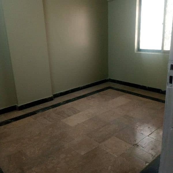 flat for rent 2 bed lounc mean road facing west open near jouhar mor 2
