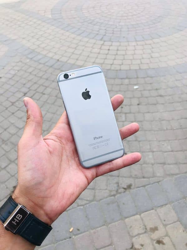 Apple IPhone 6 PTA Approved Mint Condition 3