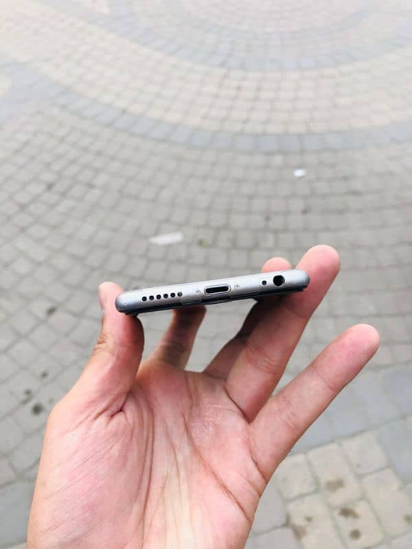 Apple IPhone 6 PTA Approved Mint Condition 5