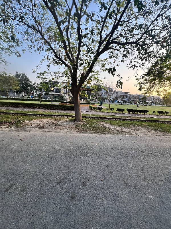 10 Marla House available For rent with gas 13