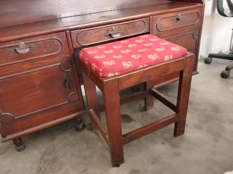 Sheesham Wood Dressing Table With Stool 2