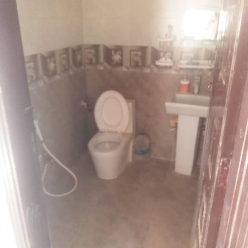 Flat for Sale Gulshan-e-Iqbal Block 13-B | 2nd Floor | 3 Bed DD | 1550 Sq. Ft 6