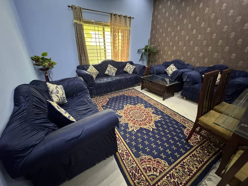 7 seater sofa, perfect conditon hardly use like a New 1