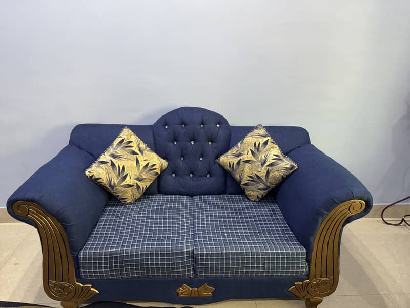 7 seater sofa, perfect conditon hardly use like a New 4