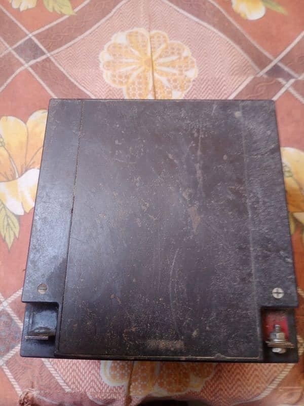 3 batteries 12 volt 24 AH 1