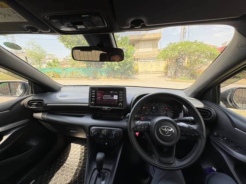 Toyota Yaris Hatchback 1.0 Self Import 4