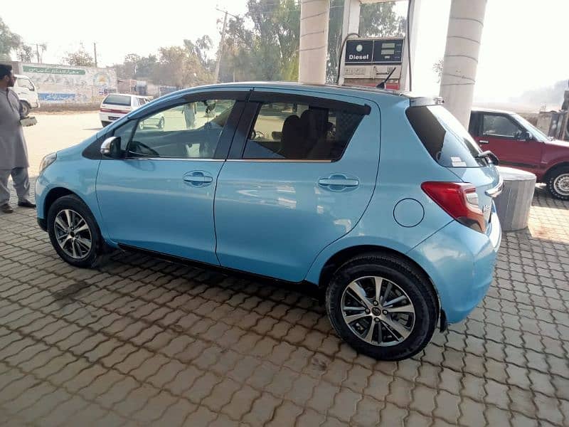 Toyota Vitz 2014 register 2018 WhatsApp number 03197086977 7