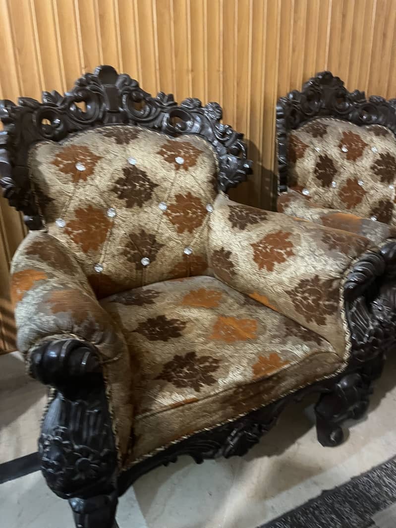 5 seater chinyoti sofa set 5