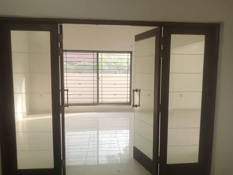 01 KANAL PROPER DOUBLE UNIT BUNGALOW AVAILABLE FOR RENT 4