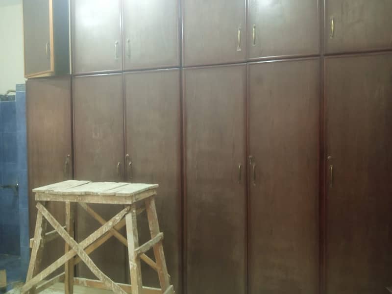 01 KANAL PROPER DOUBLE UNIT BUNGALOW AVAILABLE FOR RENT 28