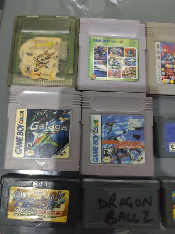 GAMEBOY 2 ORIGINAL OR COPY CARTS OR PSP UMDS 2