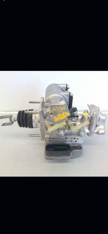 abs unit toyota Prius aqua 3