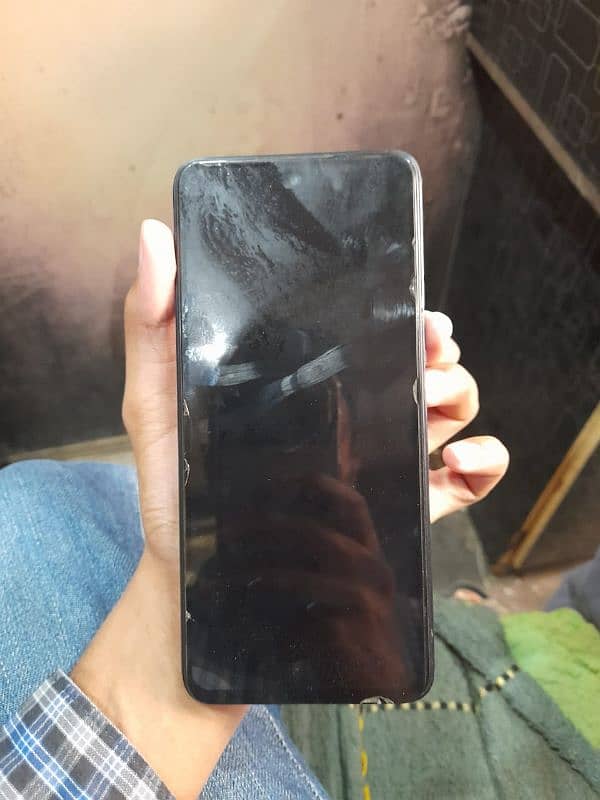 Tecno Camon 19 neo 4