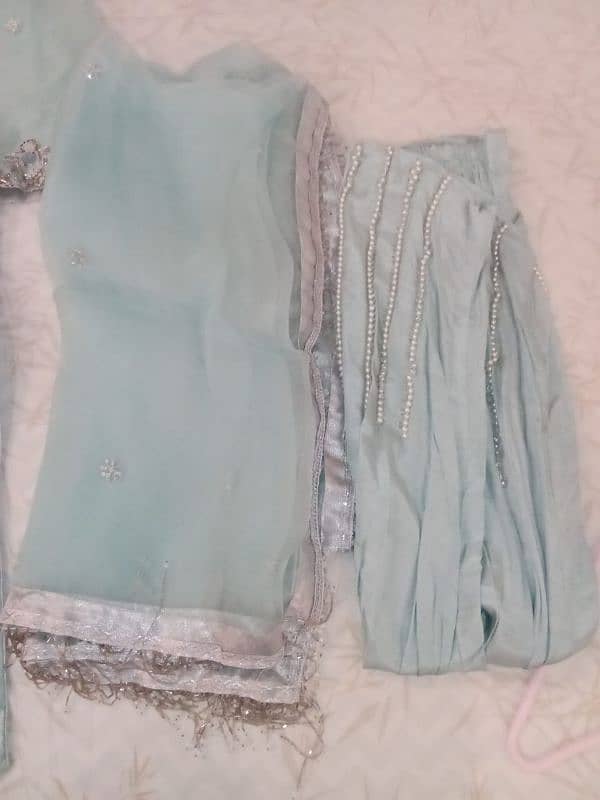 size large fabric saffon with net 3d word 3