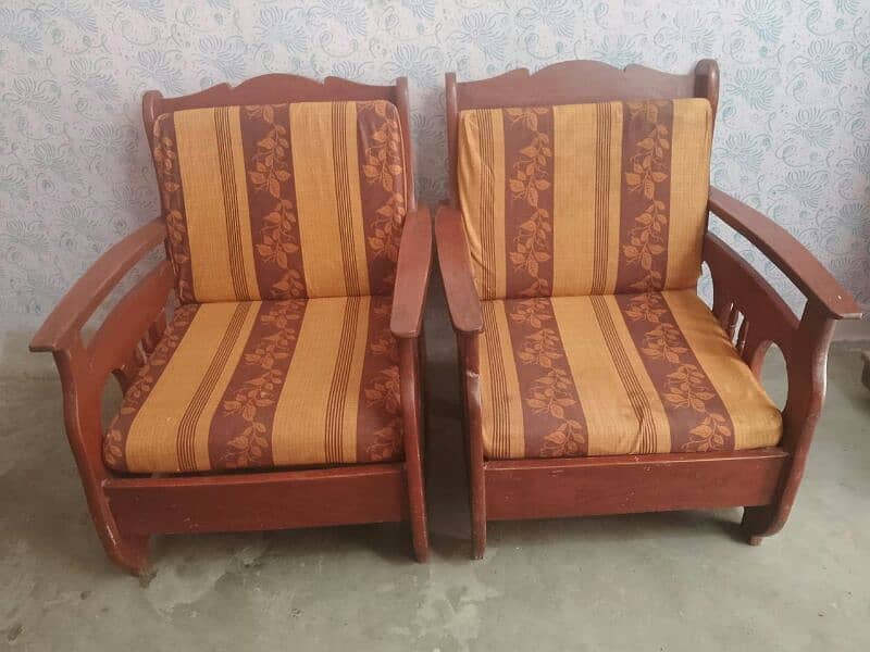 wood sofa set urgent sell time pass log rabta na karen 0