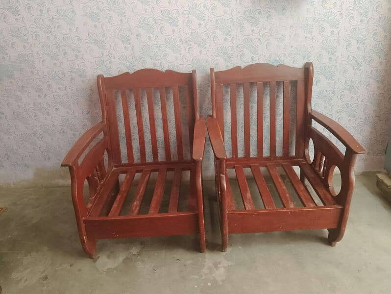 wood sofa set urgent sell time pass log rabta na karen 3