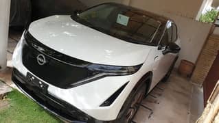Nissan Ariya B6 Limited 2022 Two-Tone Pearl White Electric Vehicle