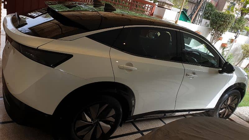 Nissan Ariya B6 Limited 2022 7