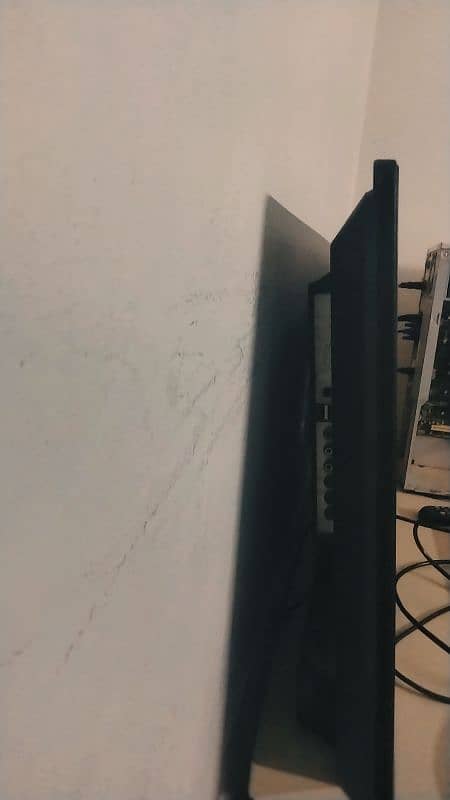 Samsung tv 2 lines on screen 1