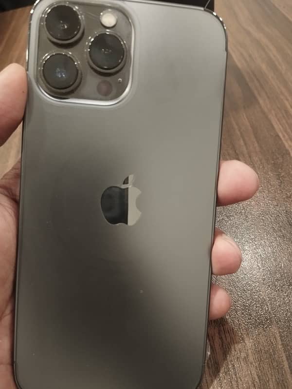 13 pro Max 128 GB 0