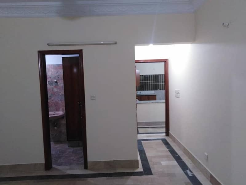 400 Yards Corner West-Open Upper Portion For Rent 4