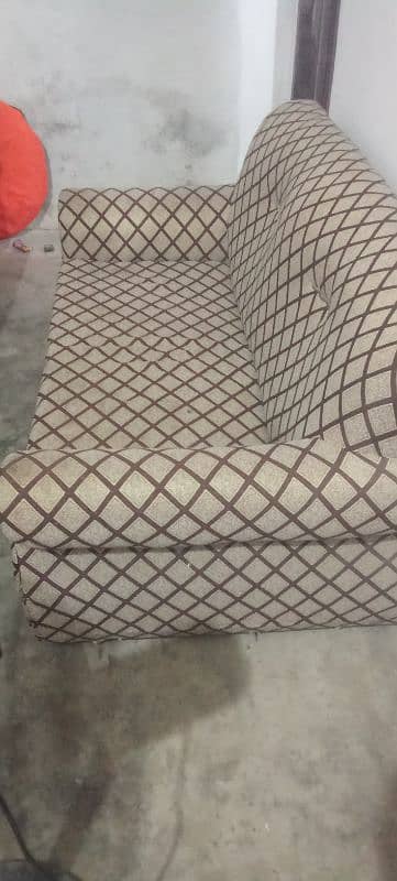 Sofa urgent sell 1