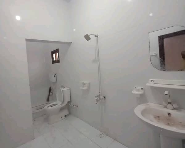 2700 Square Feet Lower Portion In Gulshan-E-Jamal Town Of Karachi Is Available For Rent 1