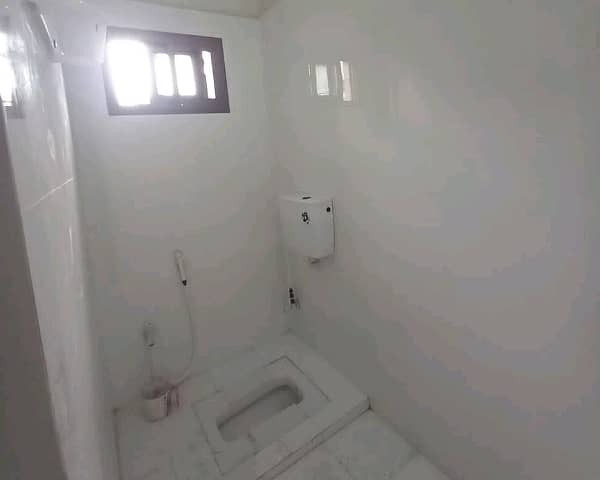 2700 Square Feet Lower Portion In Gulshan-E-Jamal Town Of Karachi Is Available For Rent 15