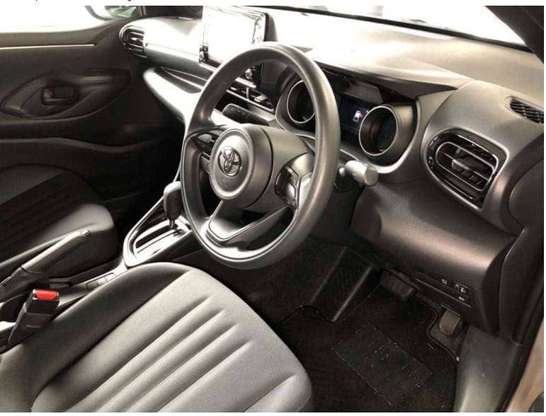 Toyota yaris hatchback G 1.0 4