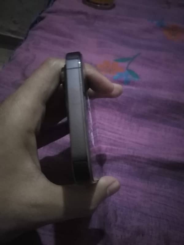 i phone 14 pro fixed price 4