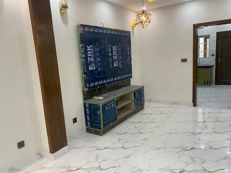 [Original Pictures] We Are Offering 5 Marla Beautiful House In Bahria Orchard Lahore, Eastern Ext. _ 40
